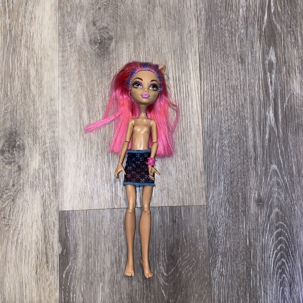 Monster High Creepateria Howleen Wolf MH - Picture 2 of 11